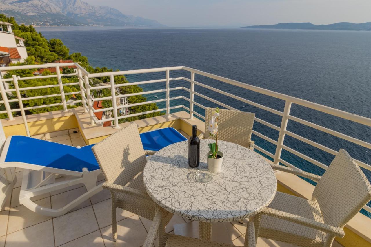 Luxury Apartments Villa Ruzmarina With New Heated Infinity Pool And Lounge Area Marusici  Ngoại thất bức ảnh